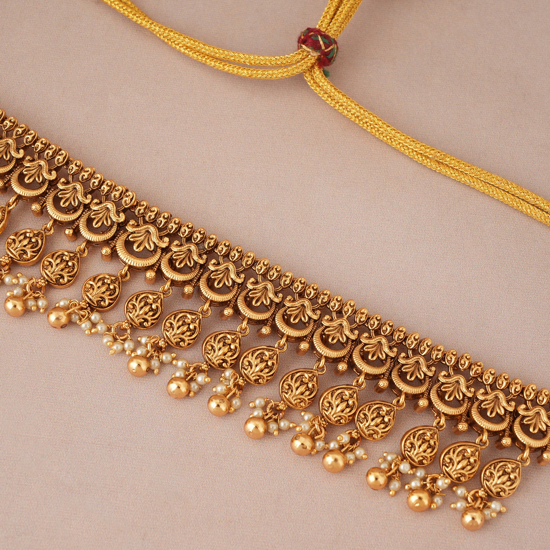 Beautiful antique gold plain choker necklace set