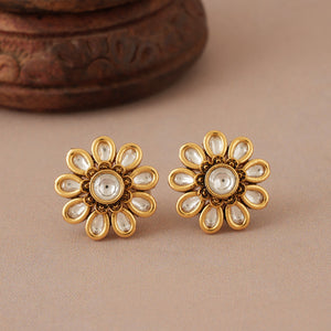 Cute floral kundan antique gold stud