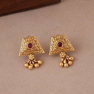 Elegant delicate antique gold stone mangalsutra set