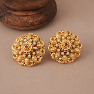 Stunning  big antique gold floral pearl stud