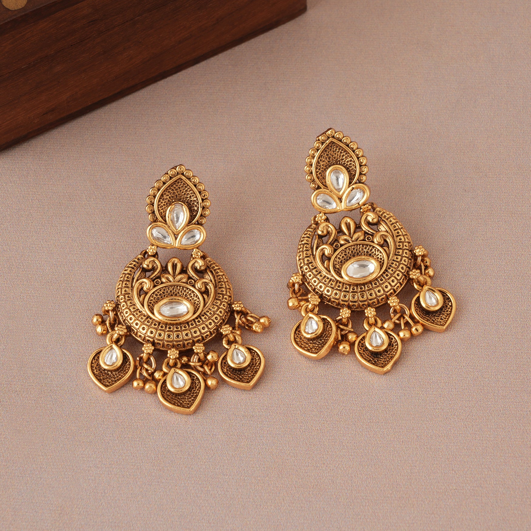 Long antique gold kundan mangalsutra necklace set