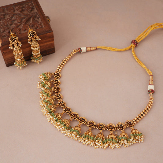 Stunning antique gold floral stone necklace set