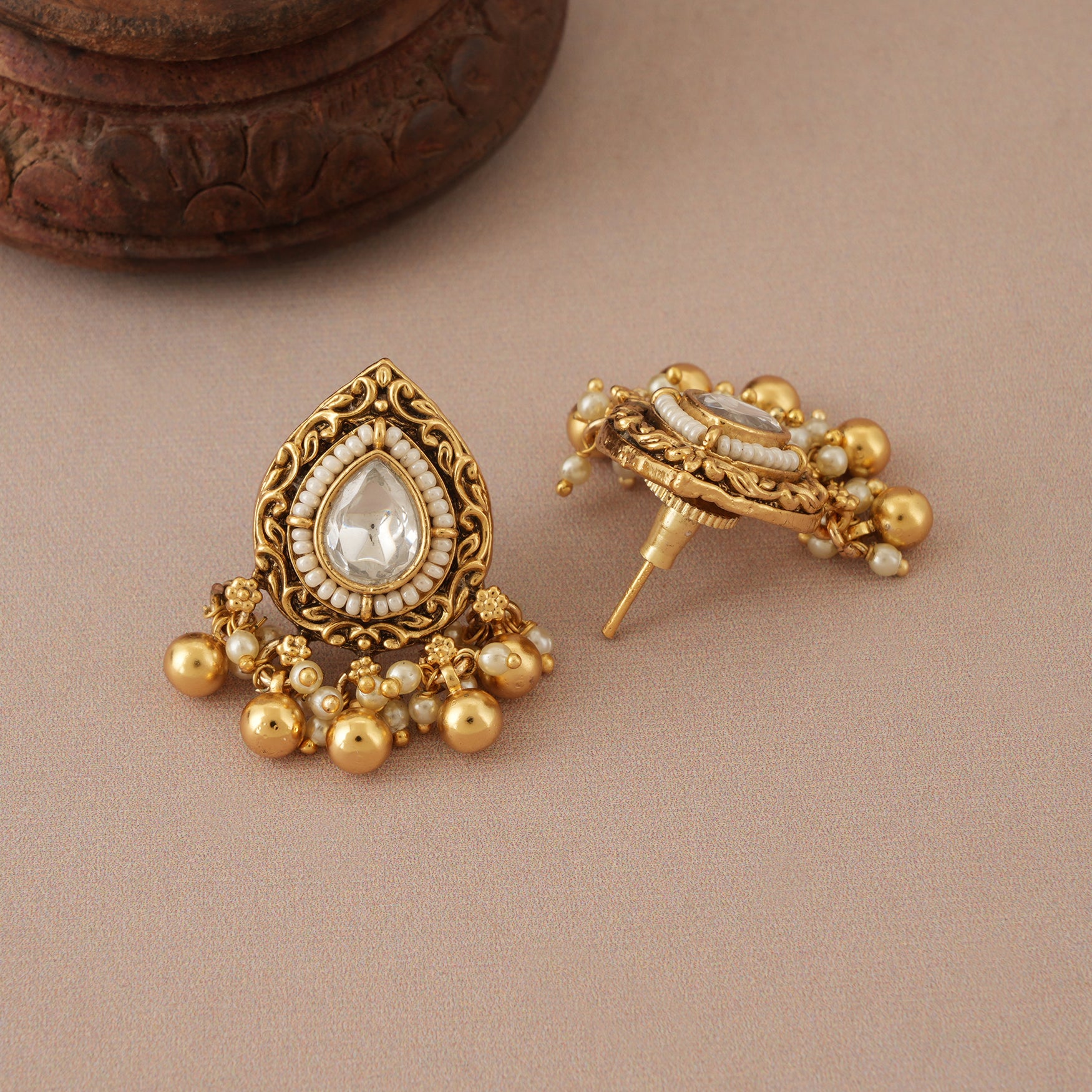 Beautiful pear shape antique gold kundan earring