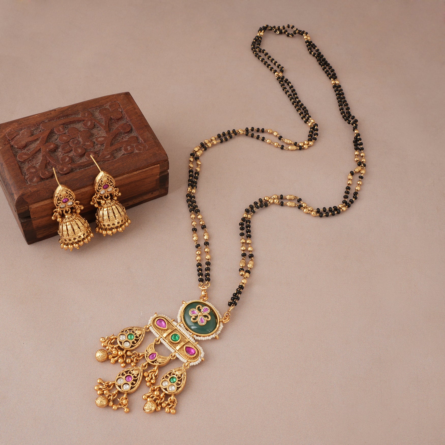 Long amazing antique gold rajwadi magalsutra set