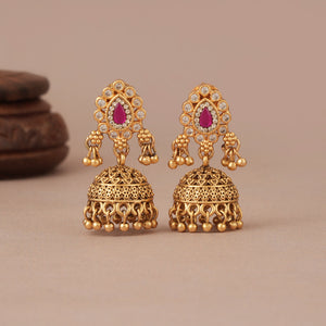 Stunning antique gold diamond pendant set
