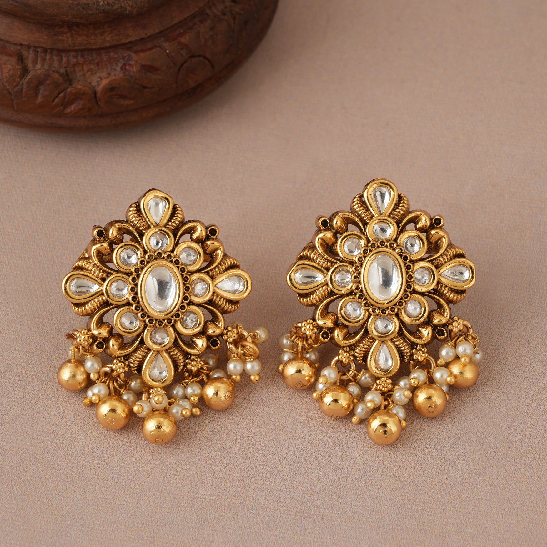 Amazing antique gold kundan earring for women