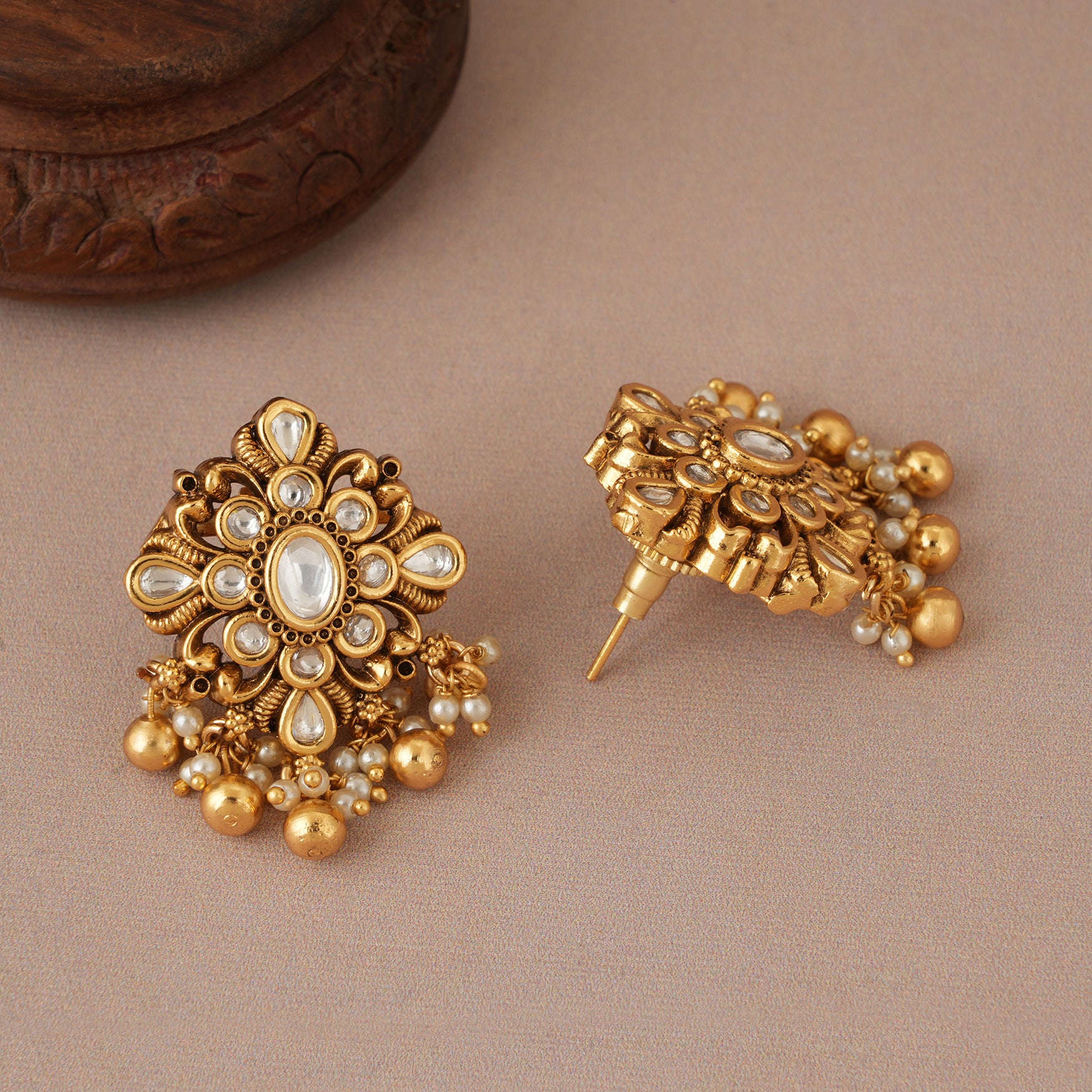 Amazing antique gold kundan earring for women