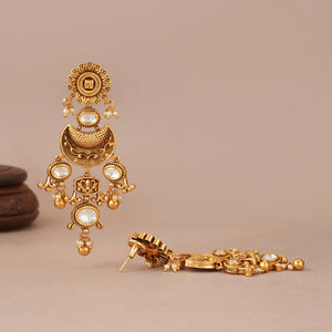 Long stunning antique gold kundan earring
