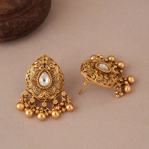 Stunning carved antique gold kundan dangler earring