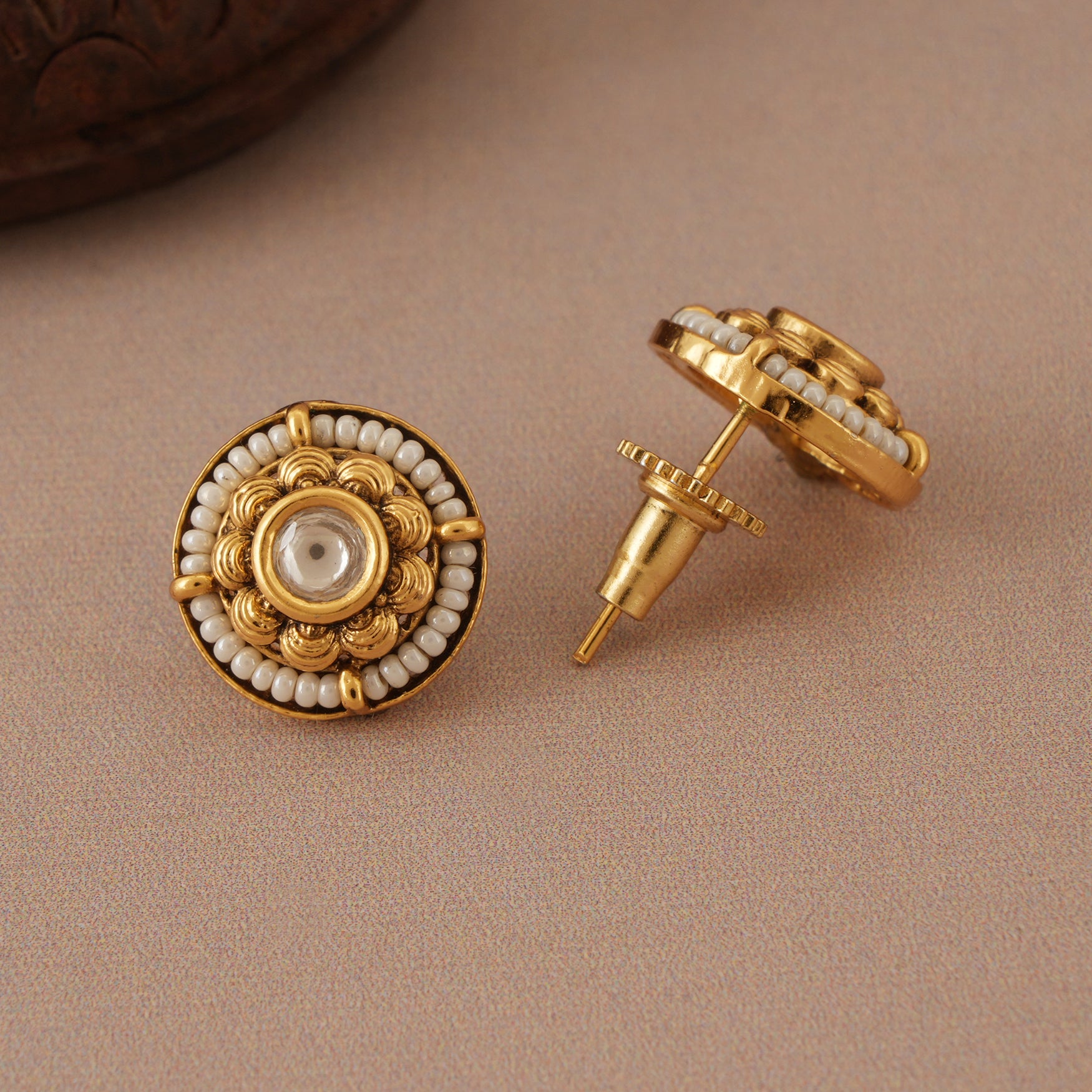 Cute small antique gold kundan stud