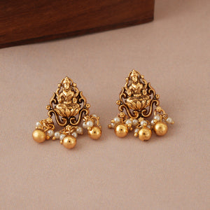 Beautiful antique gold stone ma lakshmi mangalsutra set with earring