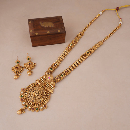 Stunning maa lakshmi stone rajwadi necklace set with earring