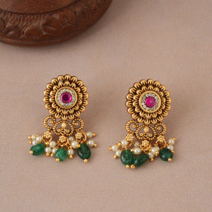 Cute kundan stone antique gold floral earring