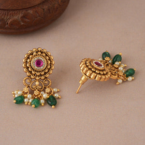 Cute kundan stone antique gold floral earring