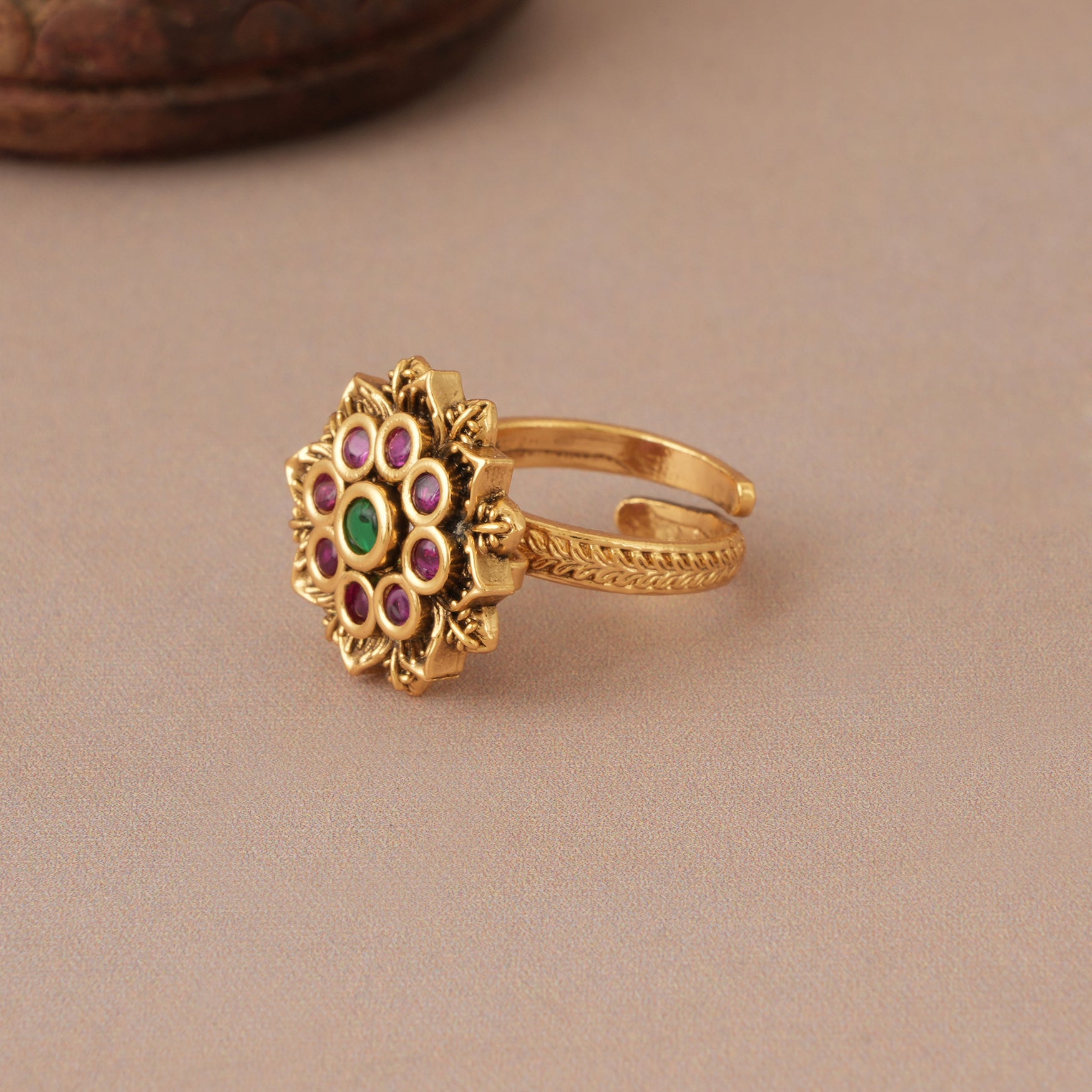 Stunning stone antique gold multicolor finger ring