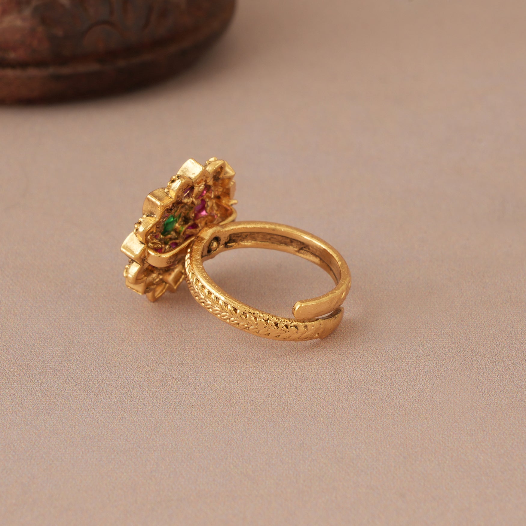 Stunning stone antique gold multicolor finger ring