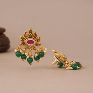 Emerald drop stone antique gold earring