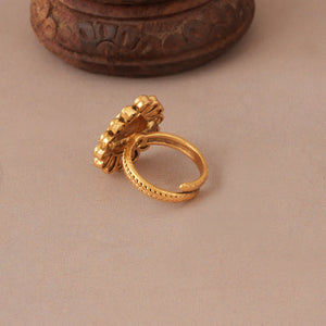 Stunning antique gold multicolor stone pear shape finger ring