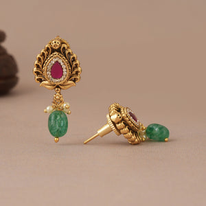 Cute antique gold small stone drop earring