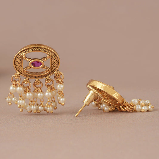 Beautiful delicate antique gold pearl drop traditional earring