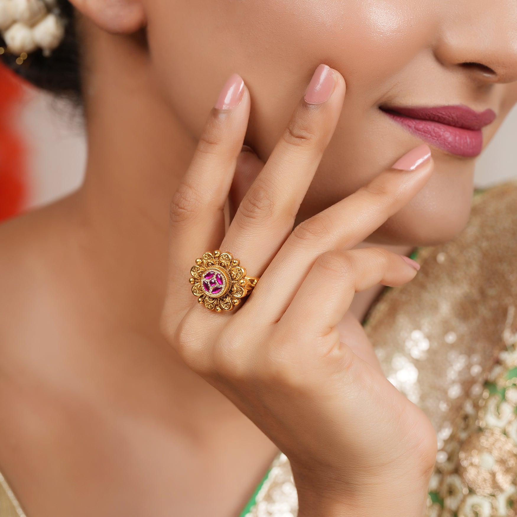 Stunning floral antique gold stone adjustable finger ring