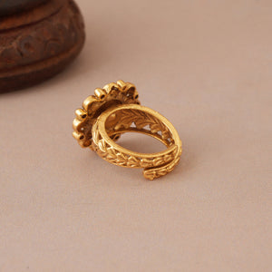 Stunning floral antique gold stone adjustable finger ring