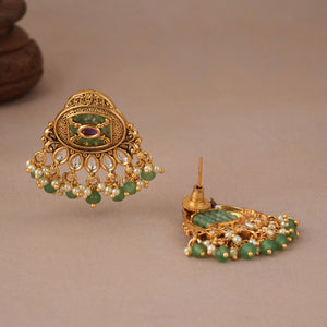 Stunning emerald stone drop antique gold earring