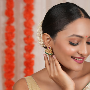 Beautiful antique gold green stone drop earring