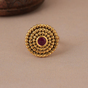 Beautiful antique gold ruby finger ring
