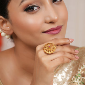 Bold antique gold adjustable finger ring