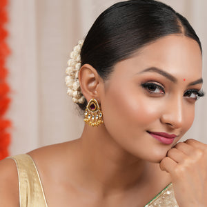 Stunning antique gold kundan stone pearl drop earring