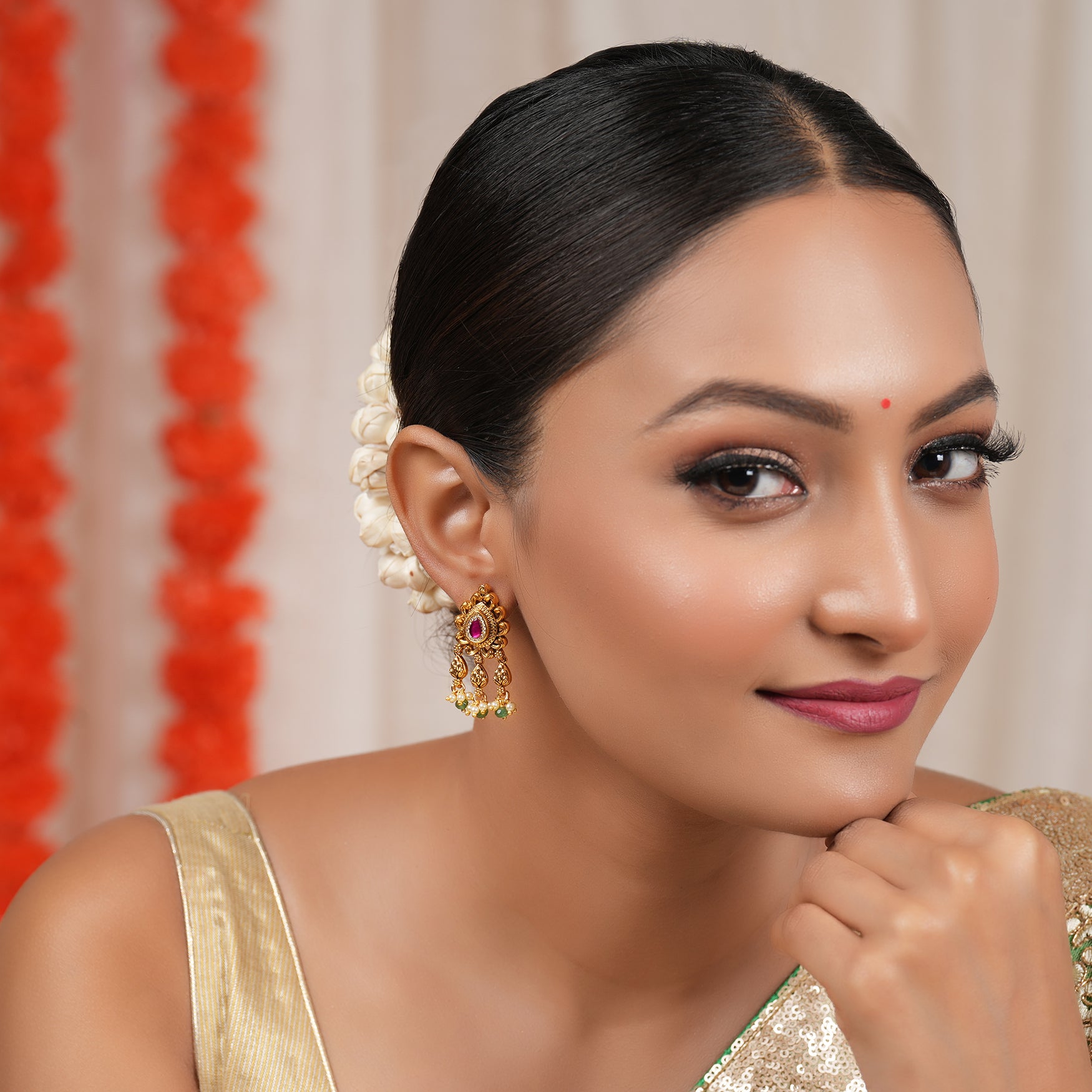 Stone drop antique gold kundan earring