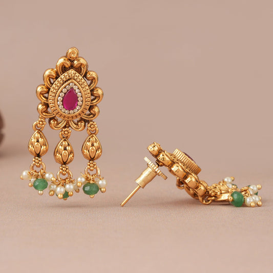 Stone drop antique gold kundan earring
