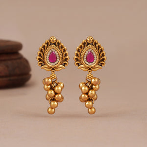 long Stunning stone antique gold ruby earring