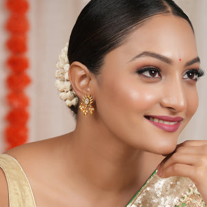 Cute stunning antique gold kundan earring for women