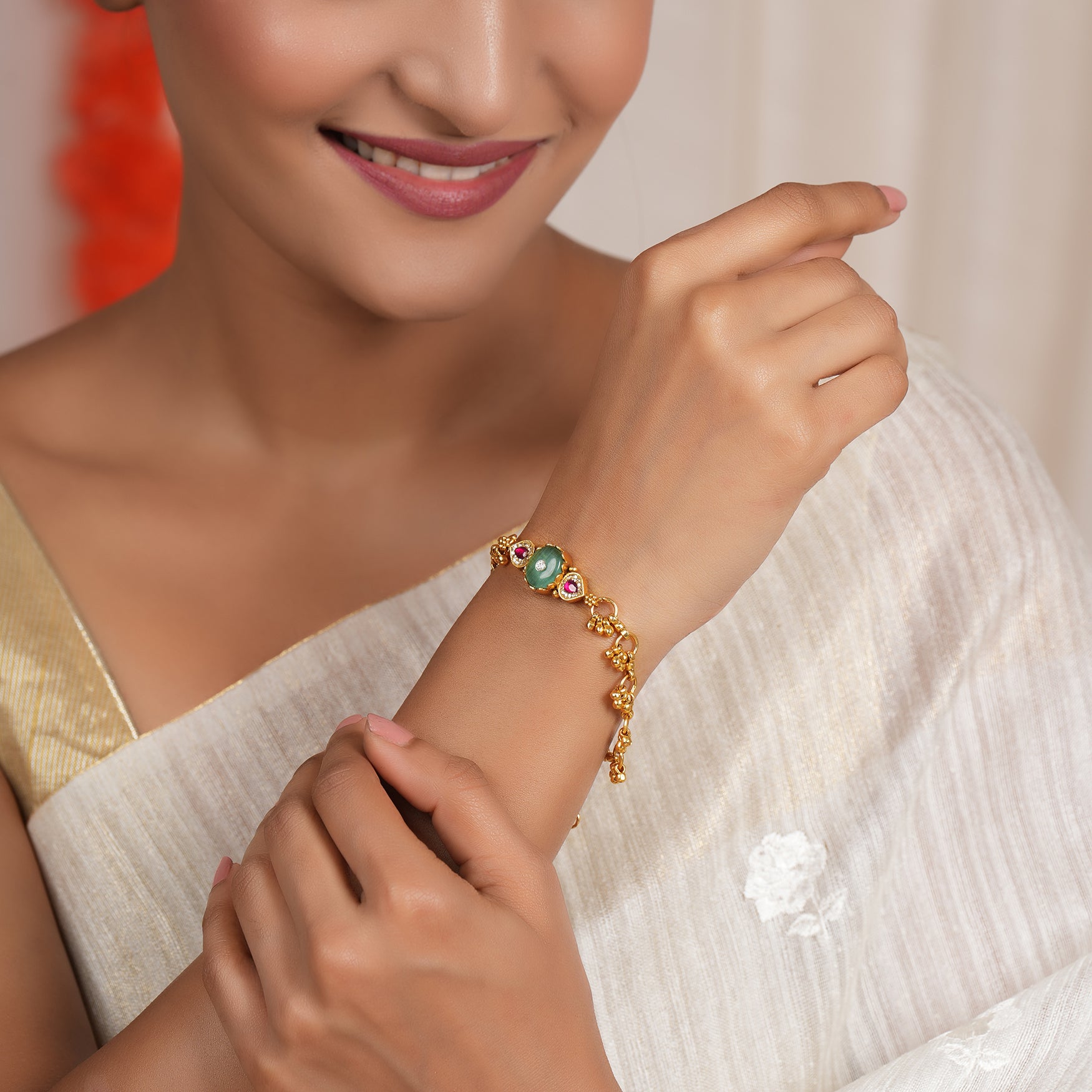 Cute elegant multicolor antique gold bracelet