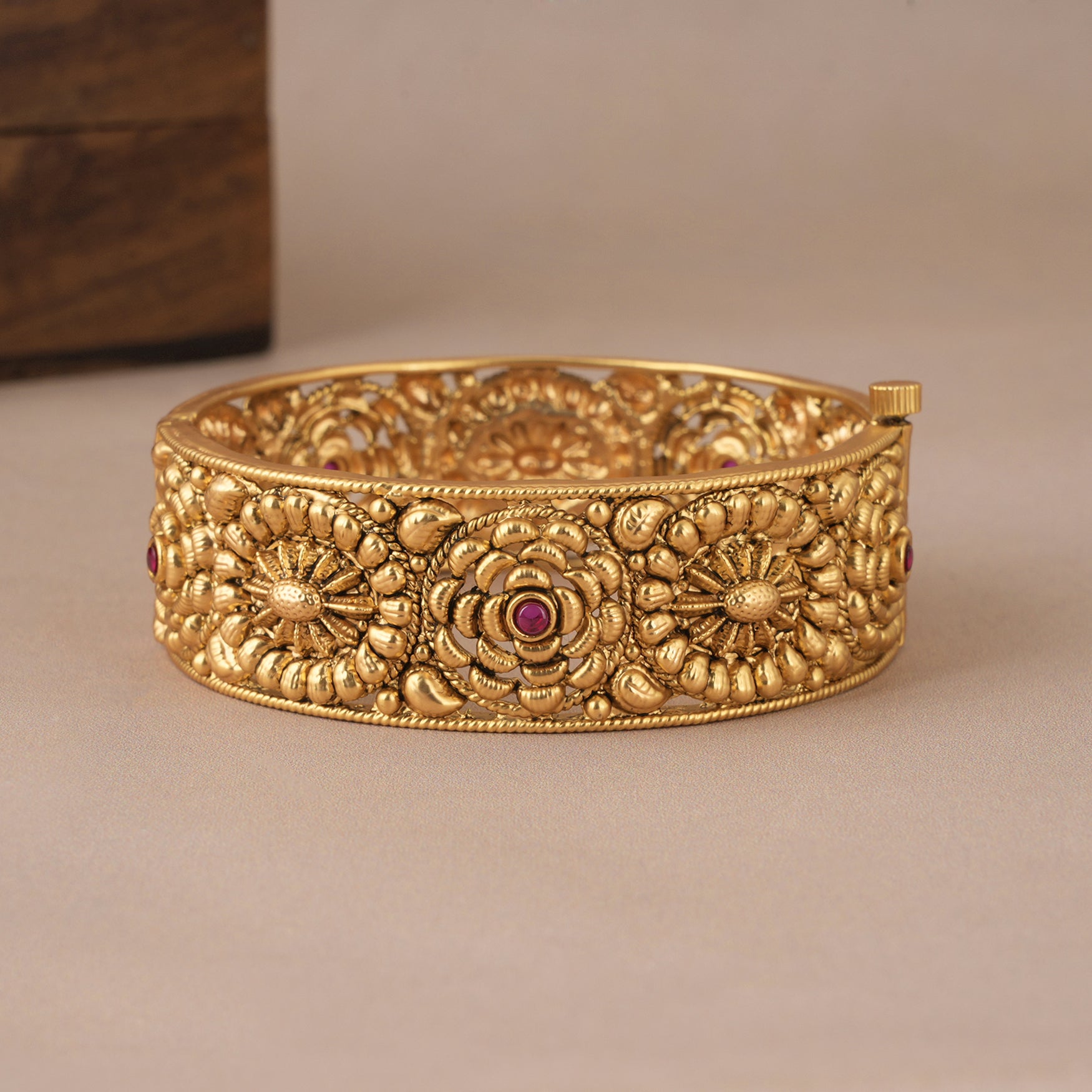 Stunning broad antique gold stone kada floral bangle