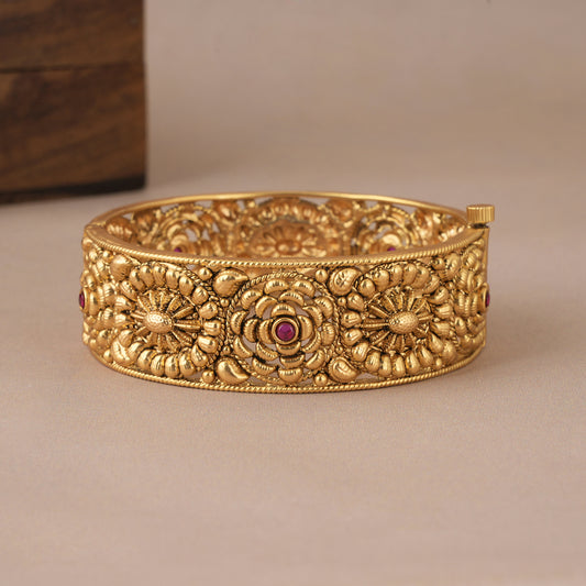 Stunning broad antique gold stone kada floral bangle
