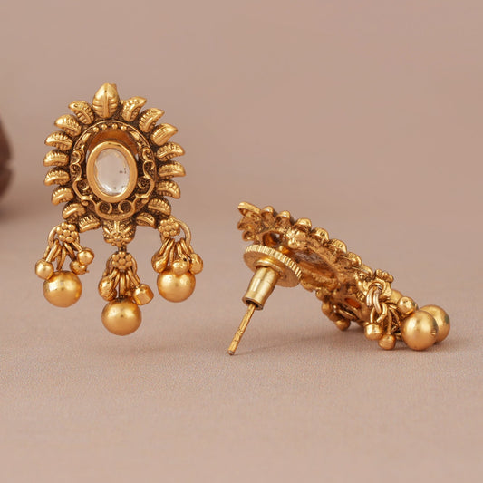 Stunning kundan antique gold cute earring