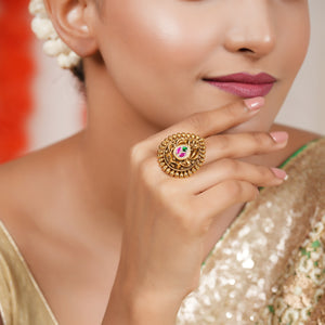 Gorgeous antique gold multicolor finger ring