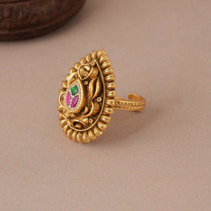 Gorgeous antique gold multicolor finger ring