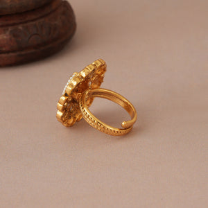 Tradional oval antique gold kundan finger ring