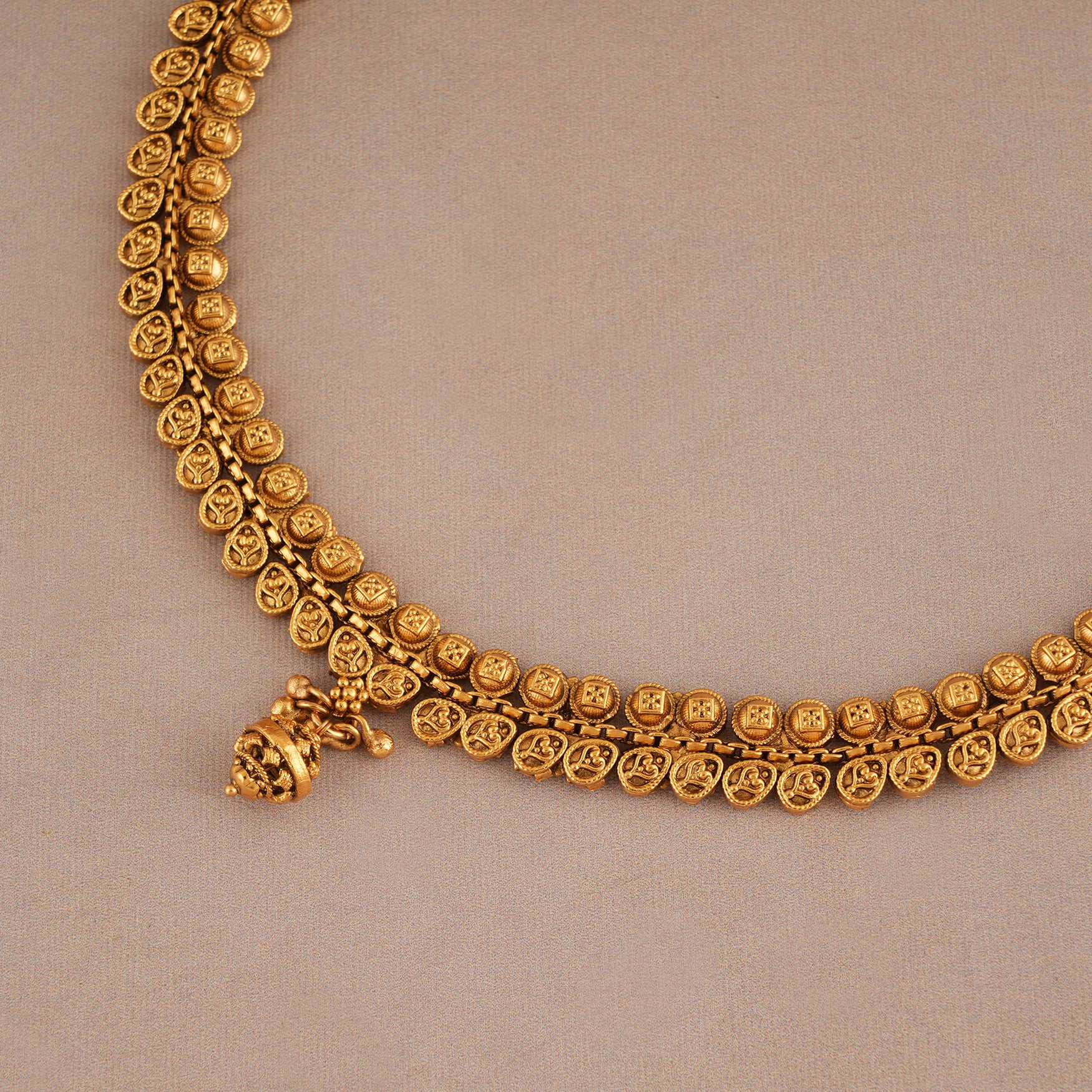 Beautiful plain antique gold plated necklace set