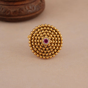 Stunning antique gold intricate ruby adjustable finger ring