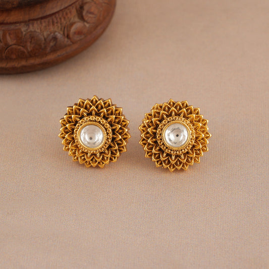 Stunning cute antique gold kundan stud earring