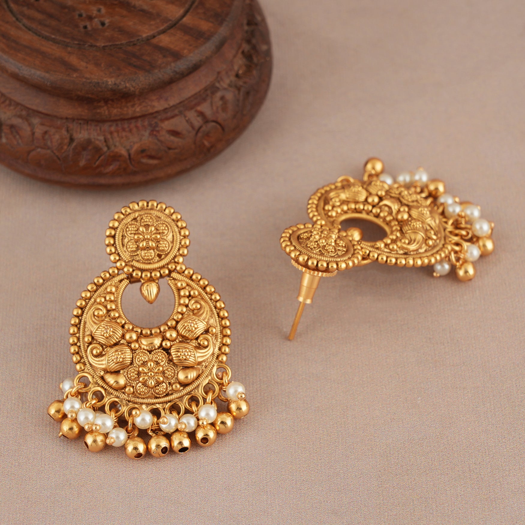 Stunning antique gold pearl drop choker necklace set