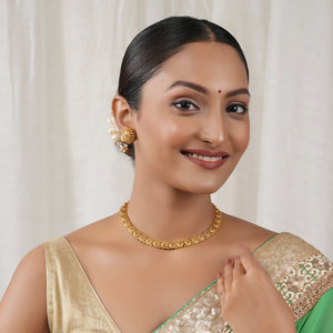 Cute elegant plain antique gold necklace set with earring