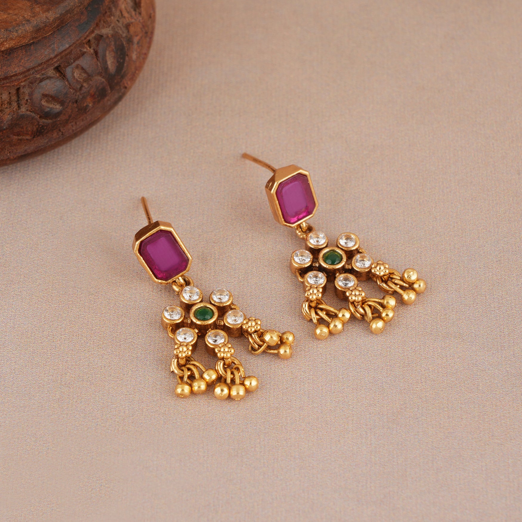 Elegant antique gold stone mangalsutra set