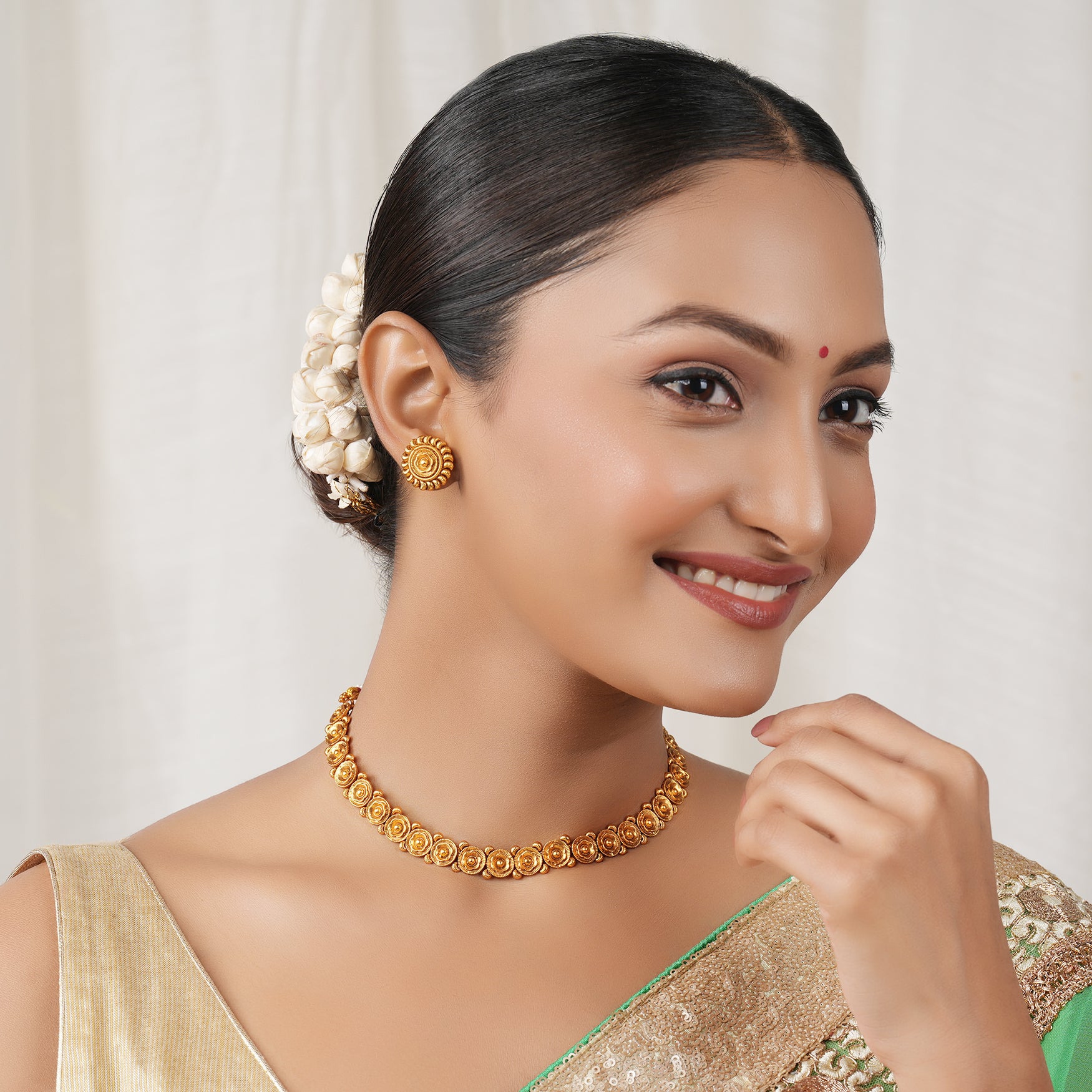 Cute elegant antique gold necklace set for women