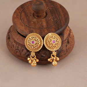 Cute elegant antique gold mangalstura set for women